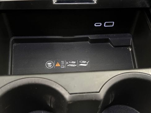 Used 2025 GMC Yukon Denali AWD/4WD image 53