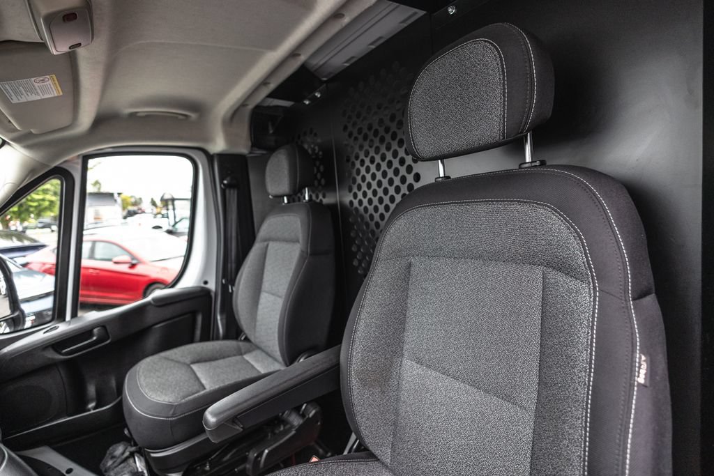 Used 2025 RAM ProMaster 2500 w/ U-Haul Equipment Group FWD image 18