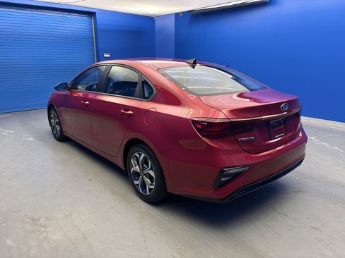 Used 2021 Kia Forte LXS FWD image 5