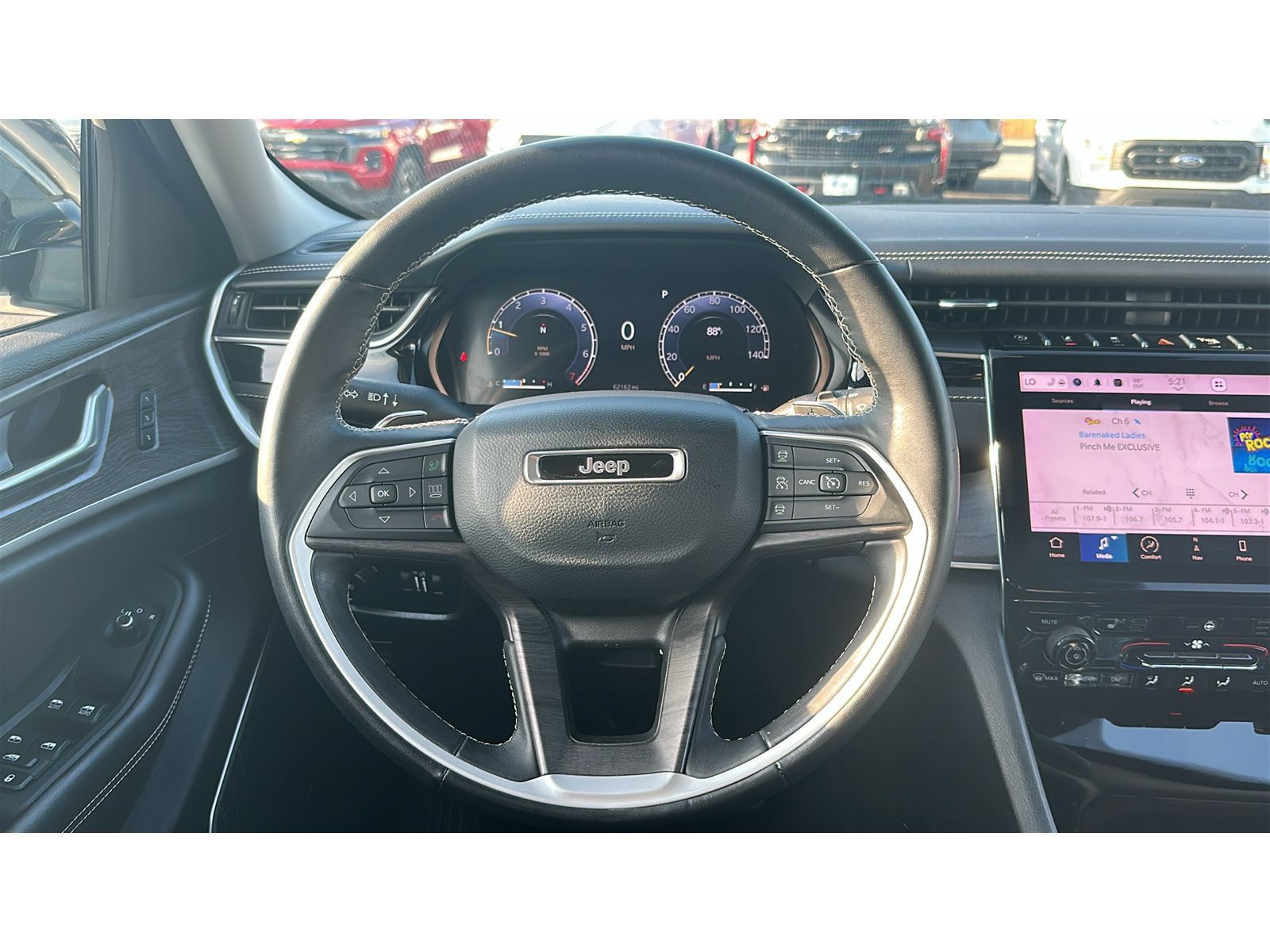 Used 2022 Jeep Grand Cherokee L Limited w/ Trailer Tow Group (B) AWD/4WD image 23