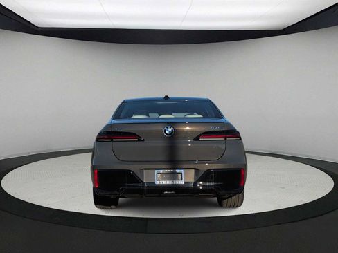 Used 2026 BMW 750e xDrive w/ Executive Package AWD/4WD image 7