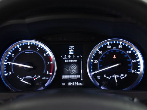 Used 2015 Toyota Highlander XLE image 38