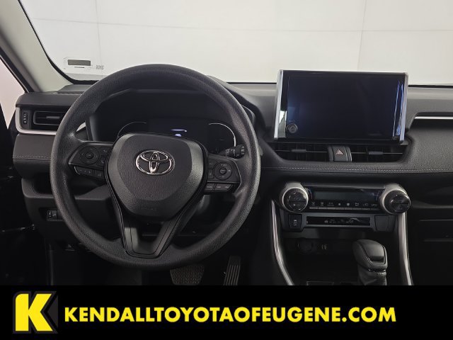 Used 2025 Toyota RAV4 XLE AWD/4WD image 11