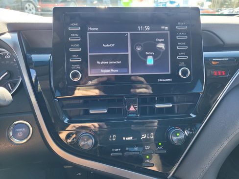 Used 2024 Toyota Camry LE image 21