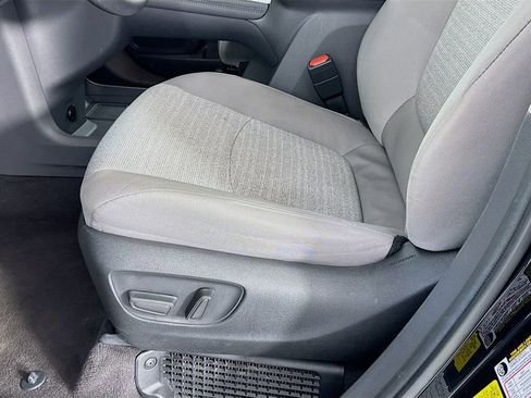 Used 2024 Toyota Sienna LE image 24