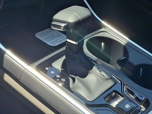 New 2026 Kia Carnival EX FWD image 9
