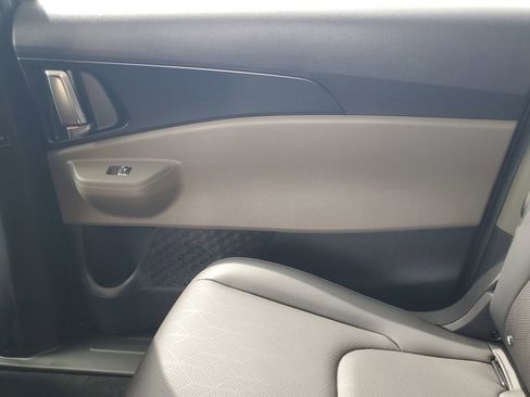 New 2026 Kia Carnival image 23