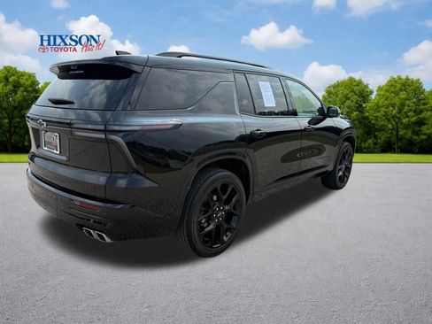 Used 2024 Chevrolet Traverse RS image 7