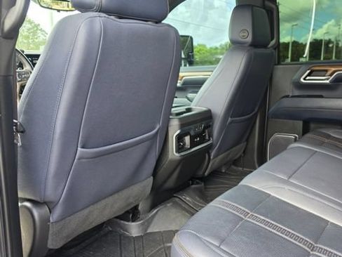Used 2024 Chevrolet Silverado 2500 High Country w/ Technology Package AWD/4WD image 22