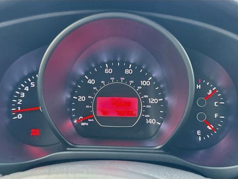 Used 2016 Kia Soul FWD image 14