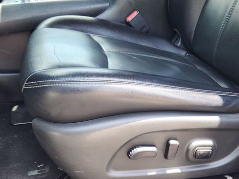 Used 2020 Nissan Pathfinder SL FWD image 24
