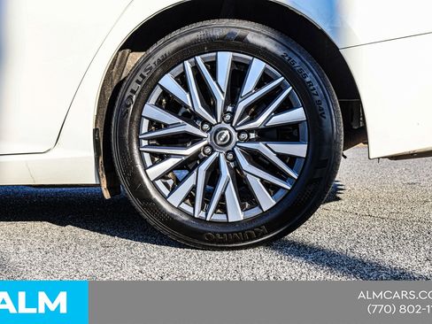 Used 2025 Nissan Altima 2.5 SV image 17