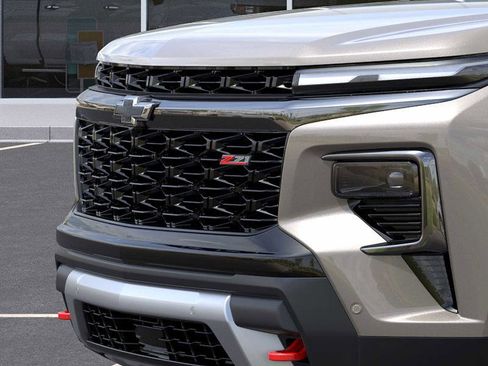 New 2026 Chevrolet Traverse Z71 w/ Enhanced Driving Package image 13