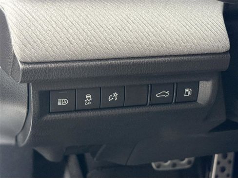 Certified 2025 Toyota Camry SE w/ Convenience Package image 16