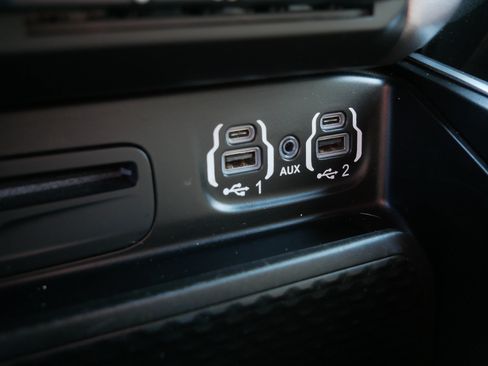 Used 2019 RAM 1500 Big Horn AWD/4WD image 32