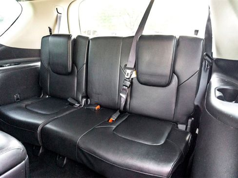 Used 2023 Nissan Armada SL w/ Captain's Chairs Package image 26