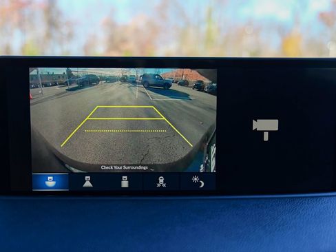 Used 2023 Acura MDX SH-AWD image 60