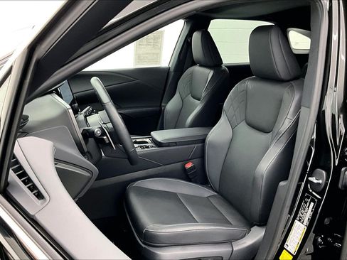 Used 2025 Lexus RX 350 Premium w/ Convenience Package FWD image 16