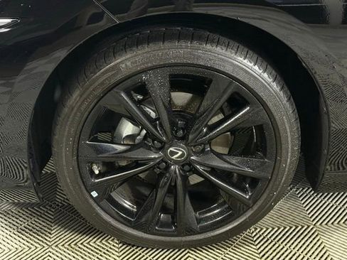 Used 2024 Lexus ES 300h F Sport image 10