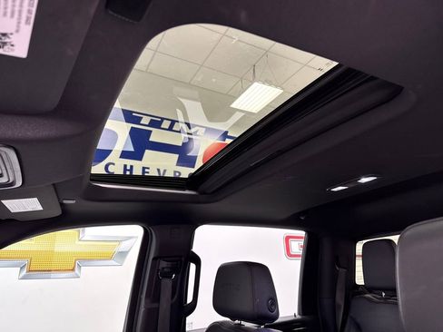 Used 2024 GMC Sierra 2500 AT4 w/ AT4 Premium Plus Package image 21