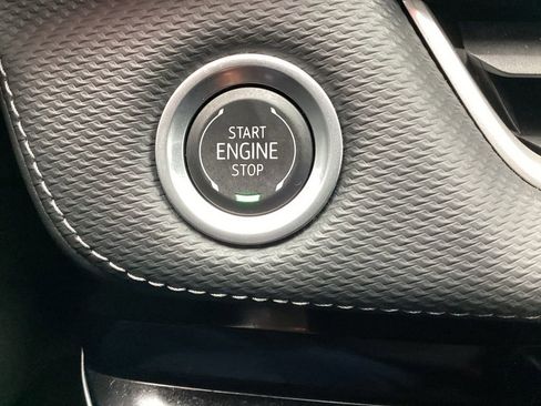 Used 2025 Chevrolet Equinox LT image 24