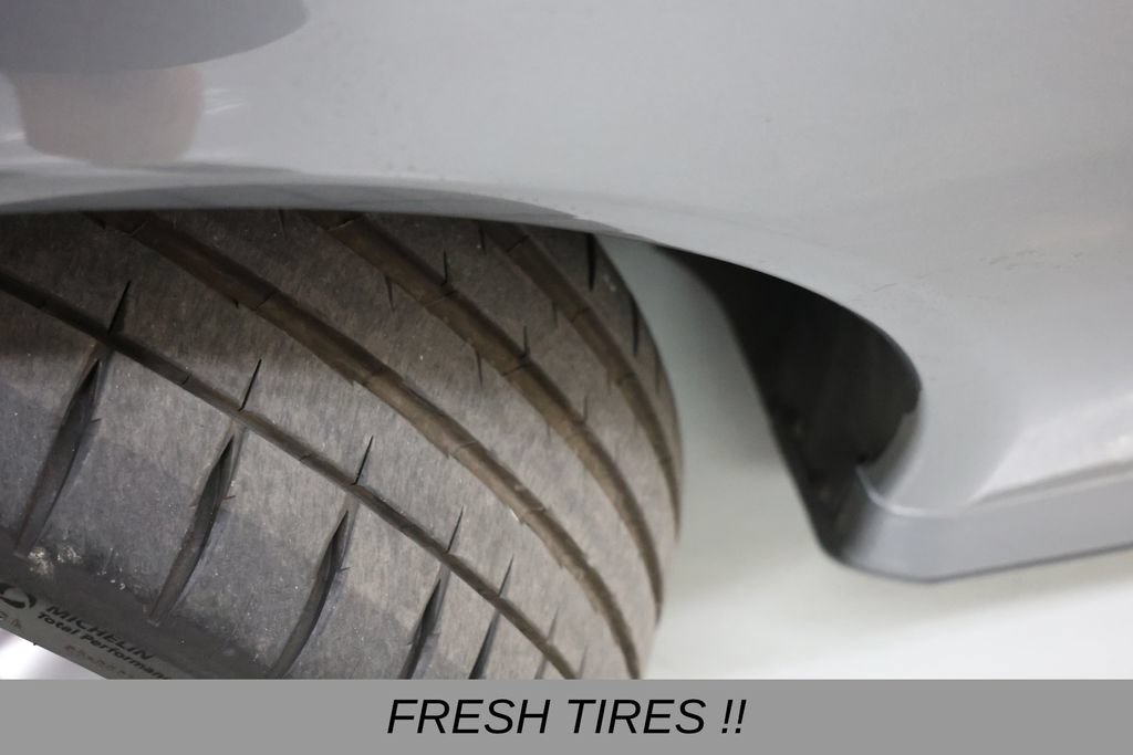 Used 2004 Porsche 911 Turbo AWD/4WD image 9