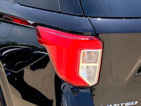 Used 2023 Ford Explorer Limited AWD/4WD image 55