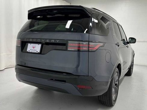 Used 2024 Land Rover Discovery Dynamic SE image 6