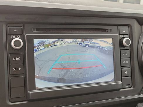 Used 2017 Toyota Tacoma SR image 25