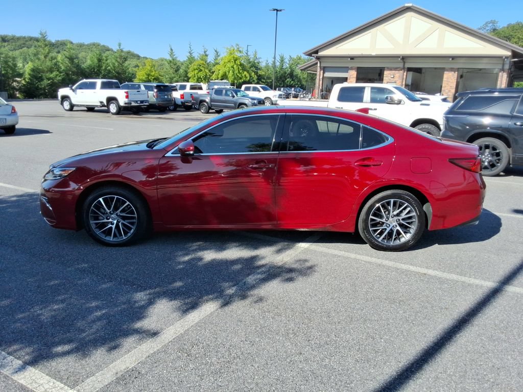 Used 2016 Lexus ES 350 w/ Luxury Package w/Wood Trim FWD image 8