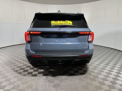 Used 2025 Ford Explorer ST-Line AWD/4WD image 7