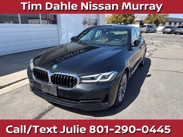 Used 2023 BMW 530e xDrive w/ Convenience Package AWD/4WD image 3