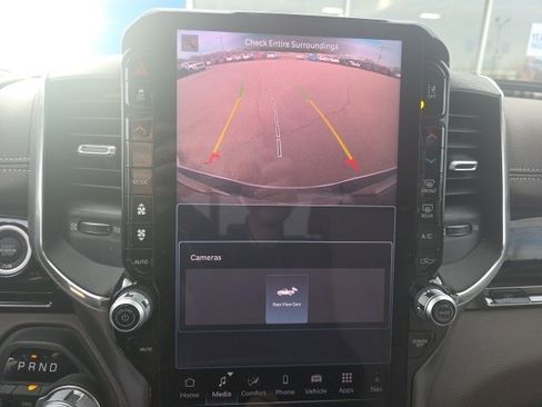 Used 2025 RAM 1500 Laramie image 9