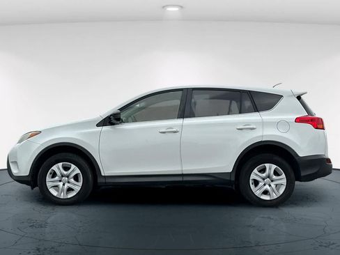 Used 2015 Toyota RAV4 LE FWD image 9