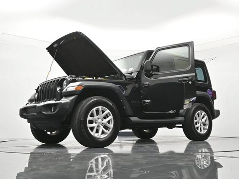 Used 2023 Jeep Wrangler Sport AWD/4WD image 48