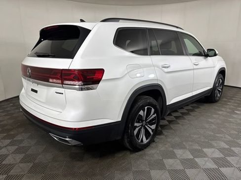 Certified 2026 Volkswagen Atlas SE AWD/4WD image 3