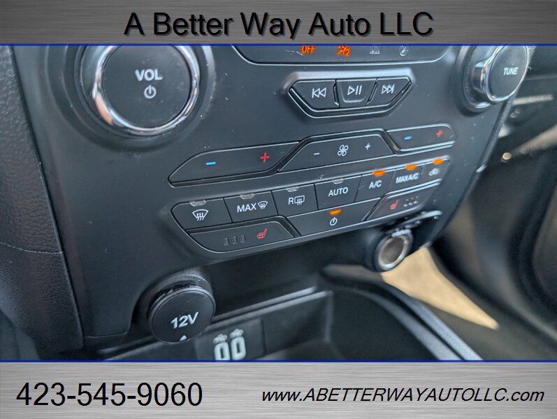 Used 2022 Ford Ranger XLT w/ Equipment Group 302A High AWD/4WD image 14