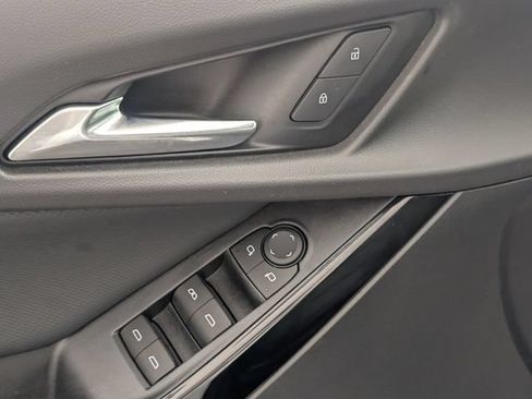 Used 2025 Chevrolet Equinox LT FWD image 11