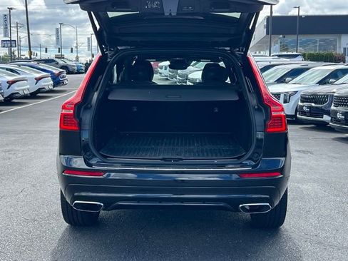 Used 2021 Volvo XC60 T8 R-Design w/ Advanced Package AWD/4WD image 10