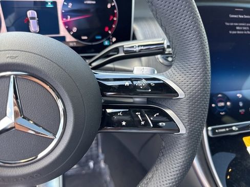 Certified 2025 Mercedes-Benz GLC 300 4MATIC image 17