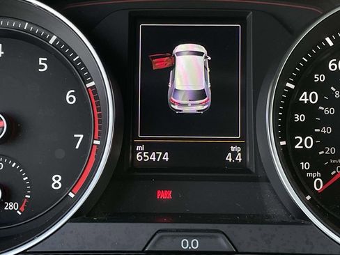 Used 2015 Volkswagen GTI Autobahn w/ Lighting Package (SEL) image 15