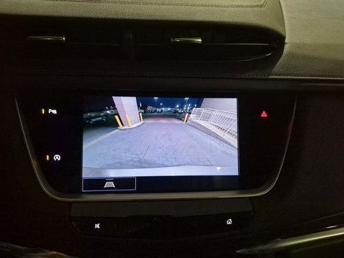 Used 2022 Cadillac XT5 Premium Luxury image 21