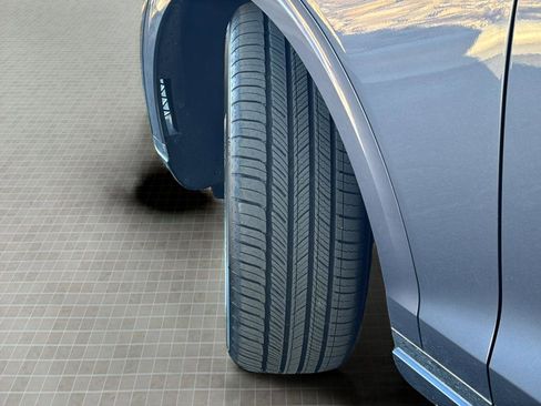 Certified 2026 Genesis GV70 2.5T Select image 11