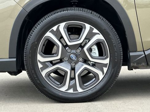 Certified 2024 Subaru Ascent Limited w/ Technology Package image 27