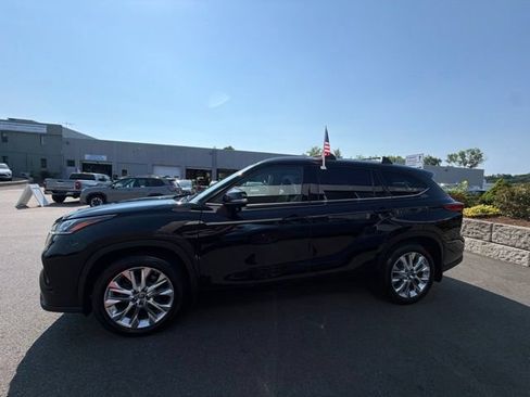 Used 2020 Toyota Highlander Limited AWD/4WD image 4