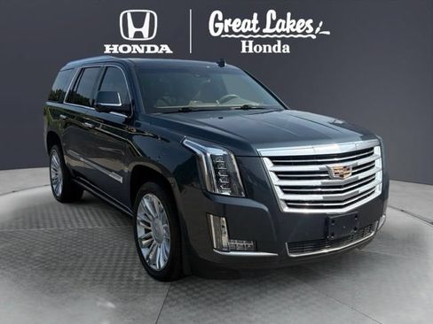 Used 2019 Cadillac Escalade Platinum AWD/4WD image 1