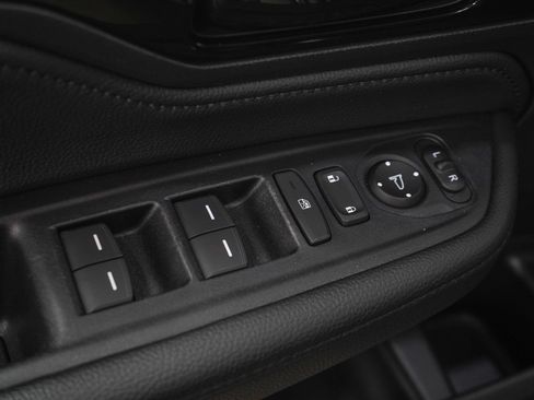 Used 2023 Honda Odyssey Touring image 23