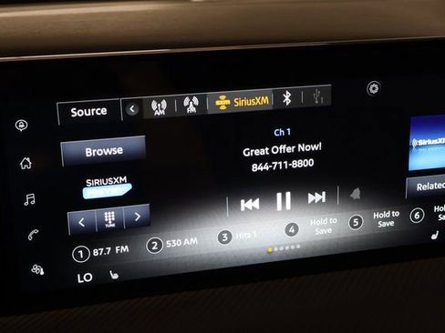 New 2025 Nissan Kicks SR w/ SR Premium Package image 19