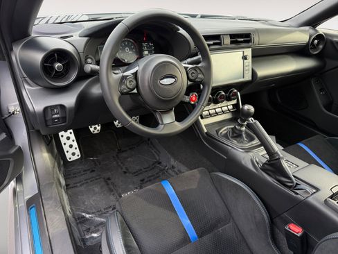 Used 2024 Subaru BRZ tS image 15