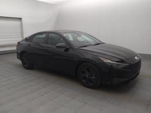 Used 2023 Hyundai Elantra SEL w/ Cargo Package image 11